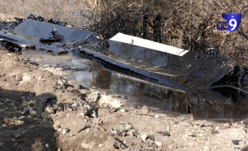 ტრაილერი, რომელმაც ტონობით ბიტუმი დაღვარა, ტერიტორიიდან გაიტანეს