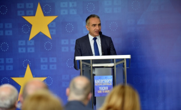 სექტემბრიდან პედაგოგების ნაწილს ხელფასი 150 ლარით გაეზრდება - განათლების მინისტრი