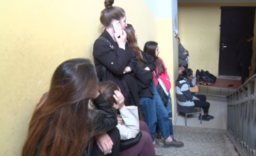 მე–12 კლასელებმა გამოცდა უცხო ენაში ჩააბარეს 