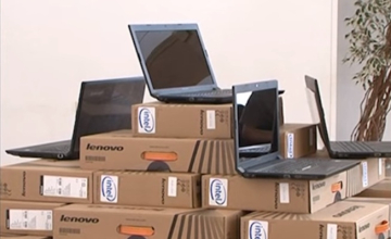 განათლების სამინისტროსგან საჩუქრის რვათვიანი მოლოდინი