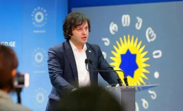 ისინი არიან ჩვეულებრივი „ბოლშევიკები“, მათში გაცოცხლებულია „ბოლშევიკური“ სული, სერგო ორჯონიკიძის სული - კობახიძე