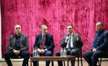 გიორგი ამილახვარი სამცხე-ჯავახეთში პედაგოგებს შეხვდა