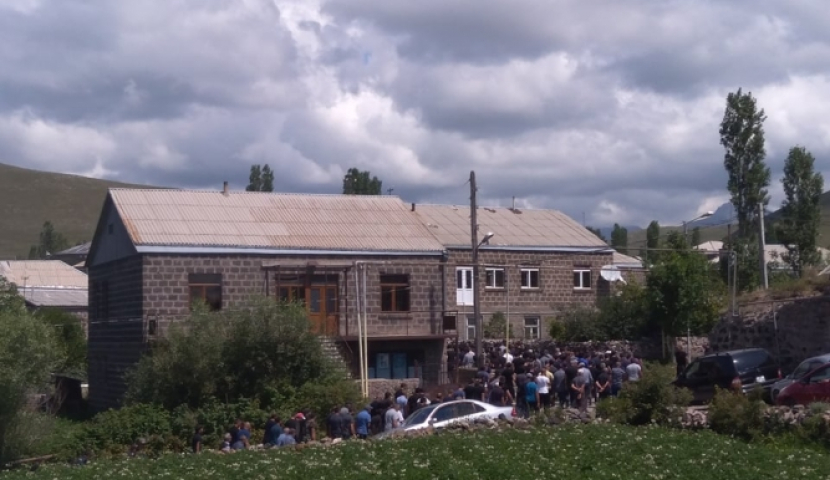 გულიკამში, დღეს, ვარდან მირანიანი დაკრძალეს