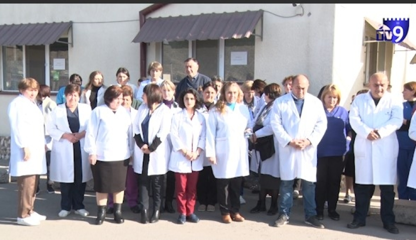 თავისუფლება ვაჟა ექიმს - "თეთრი ხალათების" აქცია ახალციხეში