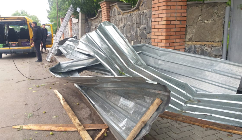 ასპინძაში ქარისგან მიყენებულ ზარალს ითვლიან