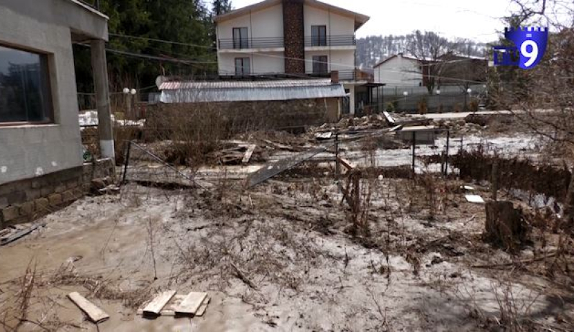 წყალდიდობა უკანონო მშენებლობებმა გამოიწვია - ბაკურიანელები