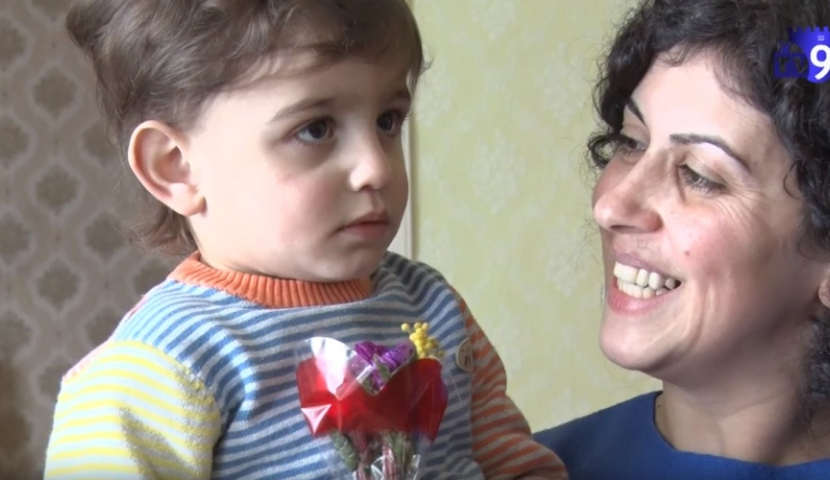 სამ მარტს დედის დღე აღინიშნება