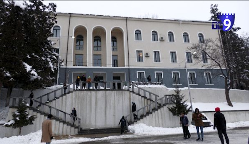 ადიგენის და ახალქალაქის მერია ახალ ავეჯს ყიდულობს