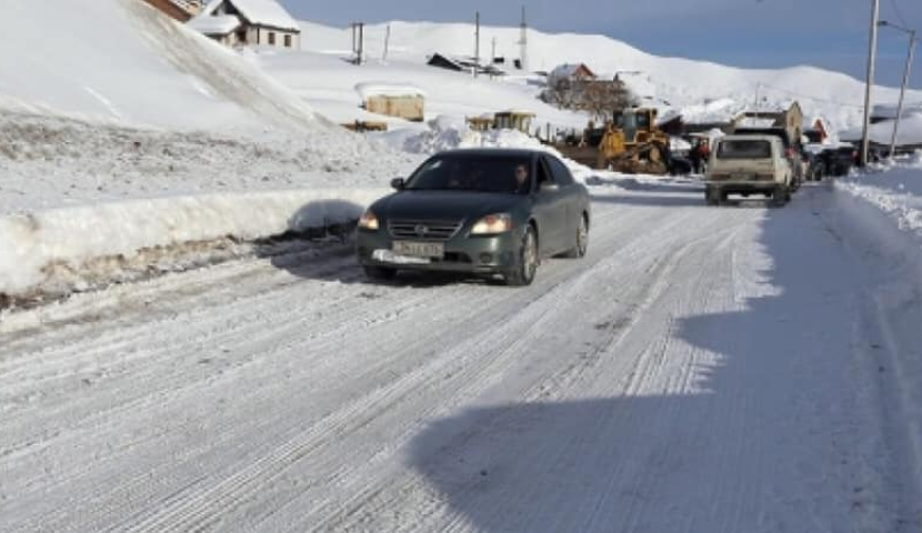 კოდა-ფარცხისი-მანგლისი-წალკა-ნინოწმინდის საავტომობილო გზის ზოგიერთ მონაკვეთზე მსუბუქი ავტომობილებისთვის შეზღდვა მოიხსნა
