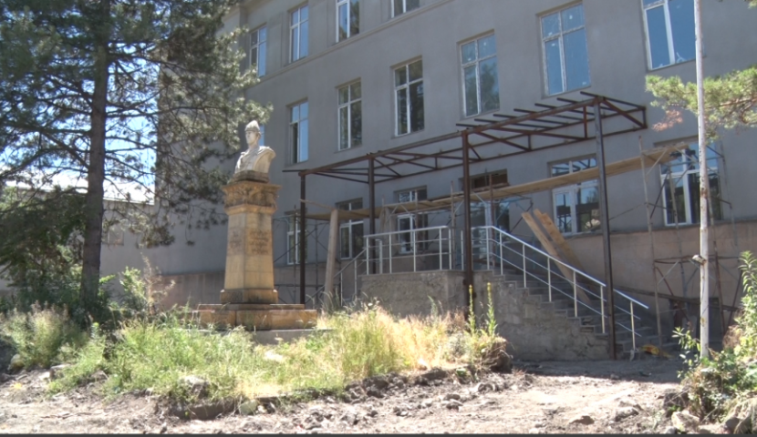 პირველ სკოლაში სარემონტო სამუშაოები იწყება 