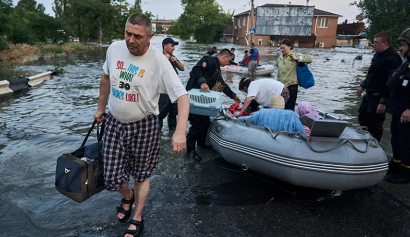 კაჰოვკას კაშხლის კოლაფსის შემდეგ, 1400-ზე მეტი ადამიანის ევაკუაცია განხორციელდა