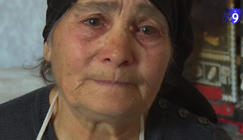 ხუთ ობოლს დედობას მოხუცებული ბებია უწევს