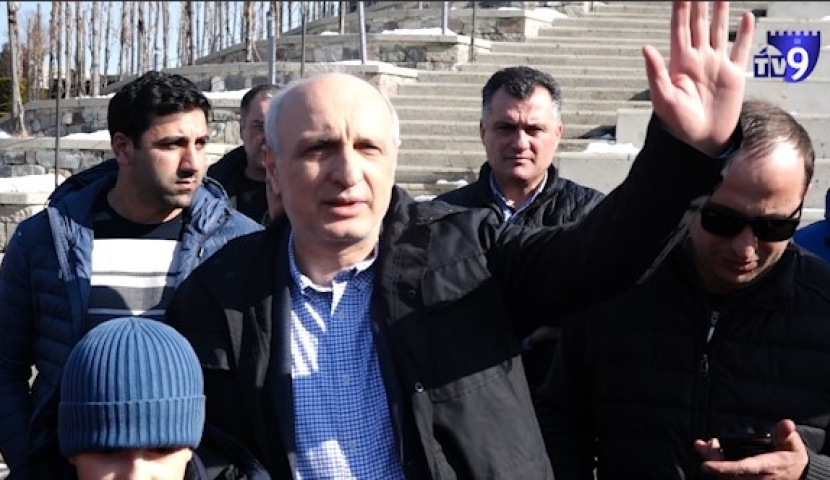 "უცნობის" სიძე ადასტურებს, რომ ვანო მერაბიშვილს „ხელით შეეხო“