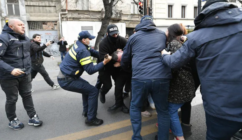 თბილისში აქციაზე 16 ადამიანი დააკავეს