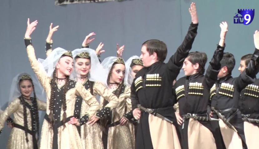 ანსამბლმა "ლომსია"–მ დასკვნითი ღონისძიება გამართა