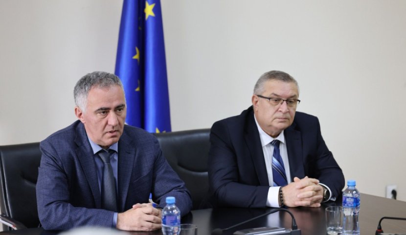 რეგიონული განვითარების მინისტრმა ზაალ გელაშვილი თანამშრომლებს წარუდგინა