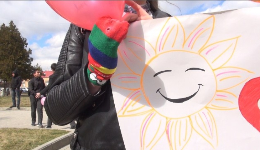 სკოლის მოსწავლეების საინფორმაციო კამპანია დაუნის სინდრომის შესახებ 