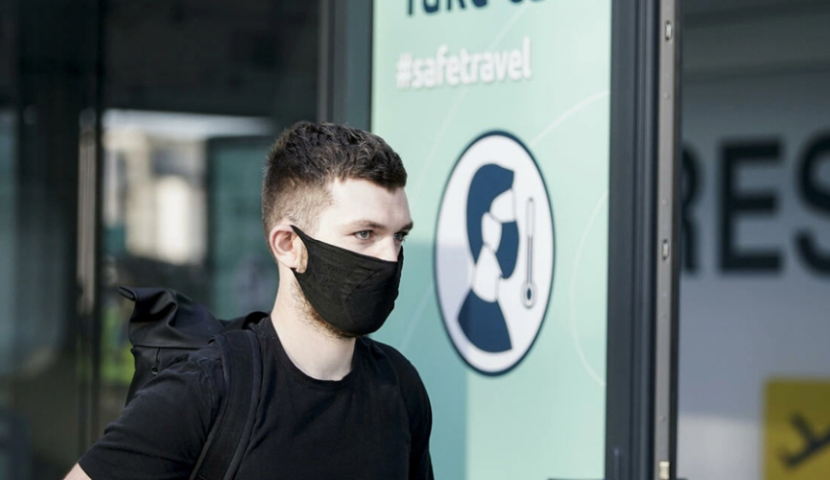 დღეიდან  ევროკავშირის მასშტაბით ფრენებისას პირბადის ტარების ვალდებულება უქმდება