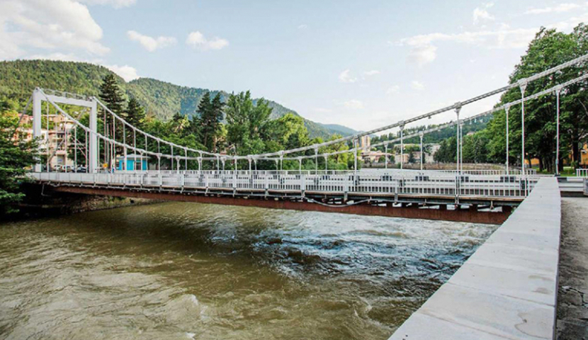 ბორჯომის შემთხვევაში ვსაუბრობთ ძველი ისტორიული ბორჯომის მდებარეობასა და ბორჯომის ცენტრალურ პარკზე - პრემიერი