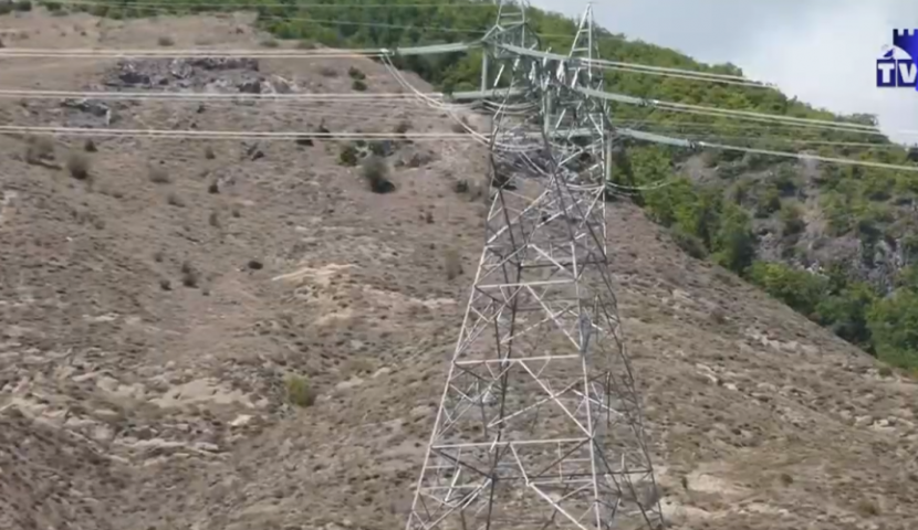 ფერსაში მიწებს არ თმობენ, სახელმწიფო იძულებით ჩამორთმევაზე მუშაობს