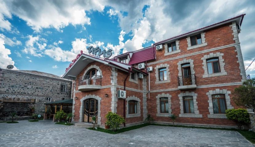 ახალციხეში სასტუმრო "ტიფლისი" ცხელების ზონად გადაკეთდა