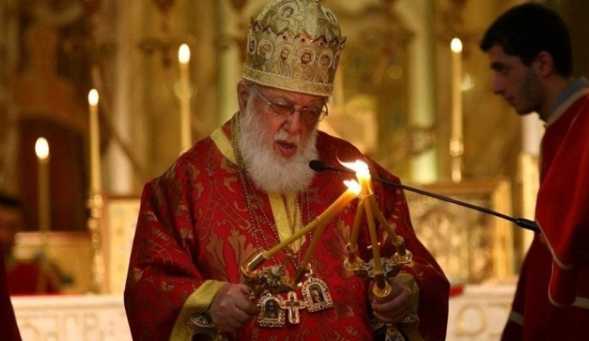 ,,დასაშვებად მივიჩნევთ, რომ ზიარების შემდგომ სასმელის (,,სიტკბოების“) მიღება მოხდეს საკუთარი ან ერთჯერადი ჭიქებით" - საპატრიარქო