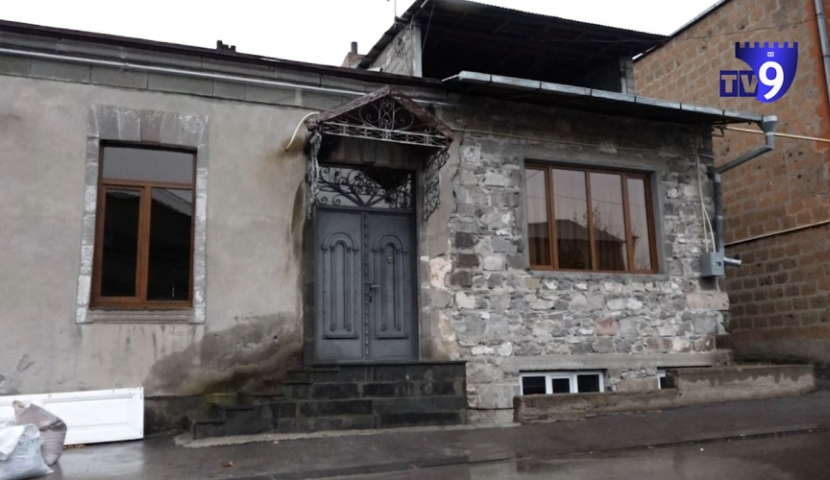 სამველ მანუკიანის ცემაში ბრალდებული ჰოსპიტლის მენეჯერს სიცრუეში ადანაშაულებს