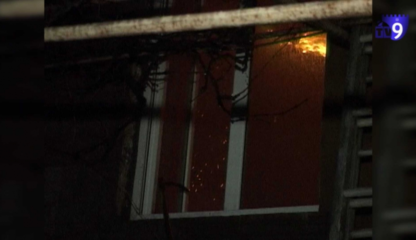 ახალციხეში სამი სახლის სახურავი დაიწვა