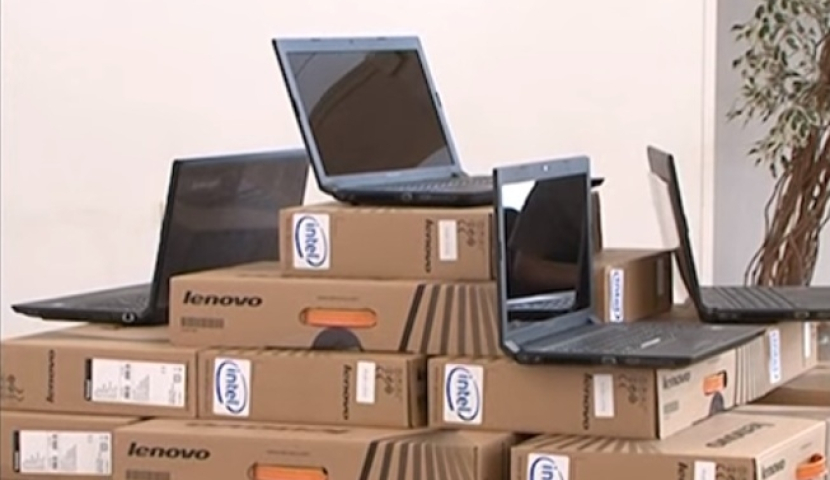 განათლების სამინისტროსგან საჩუქრის რვათვიანი მოლოდინი