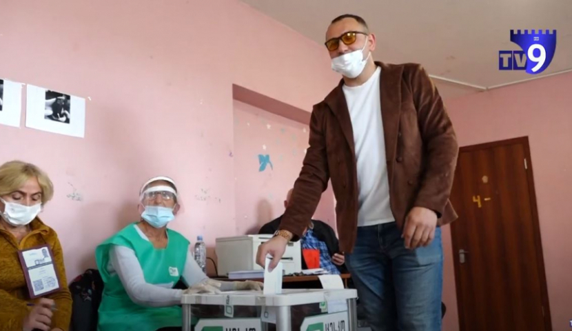 ხმა მივეცი პარტიას, რომელიც ორიენტირებულია ქვეყნის განვითარებაზე - მანუჩარ ჩაჩანიძე