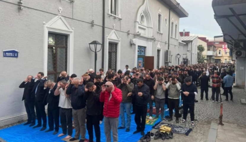 ქართველმა მუსლიმებმა რამაზან ბაირამის დღესასწაული აღნიშნეს