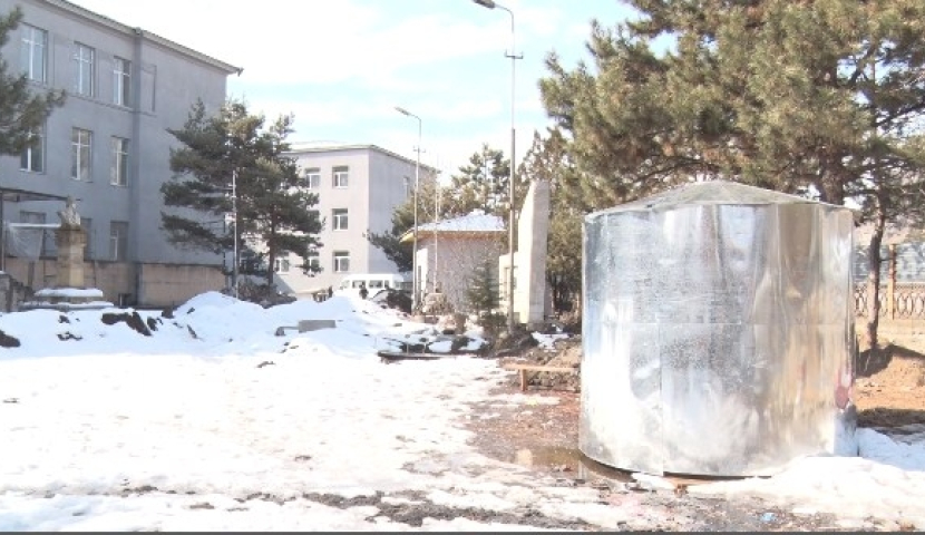 პირველი სკოლის რეაბილიტაციის დასრულების თარიღმა კიდევ გადაიწია