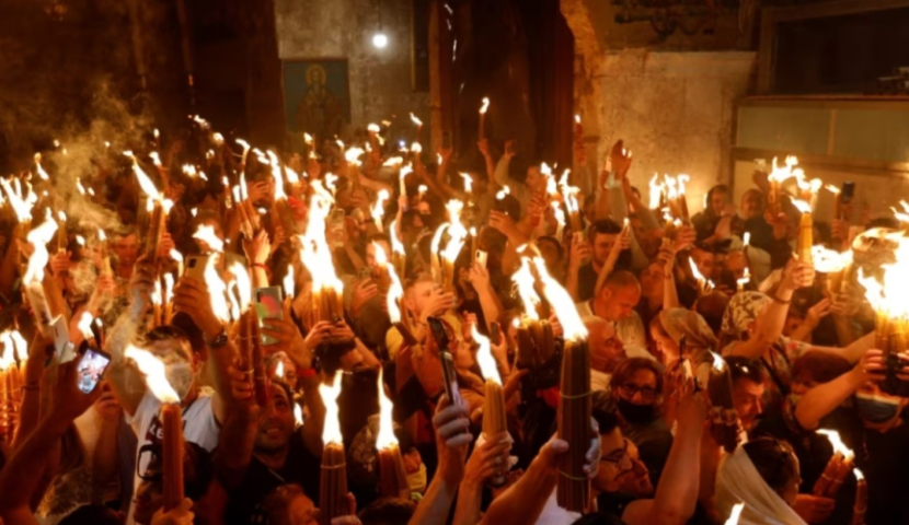 წმინდა ცეცხლს იერუსალიმიდან საქართველოში 23:40 საათზე ჩამოიტანენ