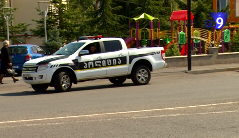 Սամցխե-Ջավախքում ընտանիքին սպառնալու մեղադրանքով ձերբակալել են դպրոցի տնօրենին(Տեսանյութ)