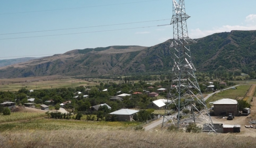 სოფელ ფერსაში სამ მოქალაქეს მიწას იძულებით ჩამოართმევენ