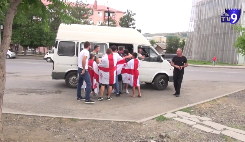 ამირან გოგოლაძეს ახალციხის ავტოსადგურში დახვედრა მოუწყეს