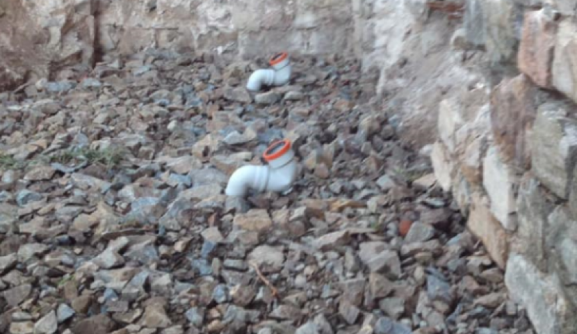 ტაო-კლარჯეთში ქართული ტაძრის- დოლისყანის კარიბჭეში ტუალეტი შენდება