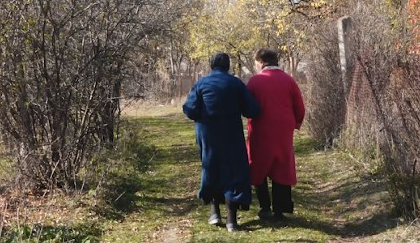 ორი ქალის სამლოცველო (ვიდეო)