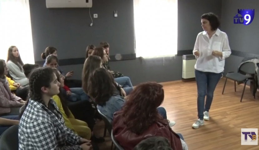 სცენარისტი ქეთი დევდარიანი ახალციხეში ახალგაზრდებს შეხვდა 