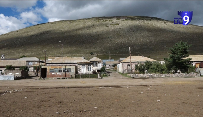 Ինչ ջերմաստիճան պետք է լինի ձմռանը շինությունում