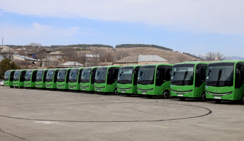 ახალციხის მუნიციპალიტეტმა 18 ახალი ავტობუსი მიიღო